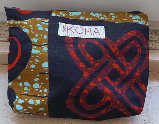 Medium Pouch 4
